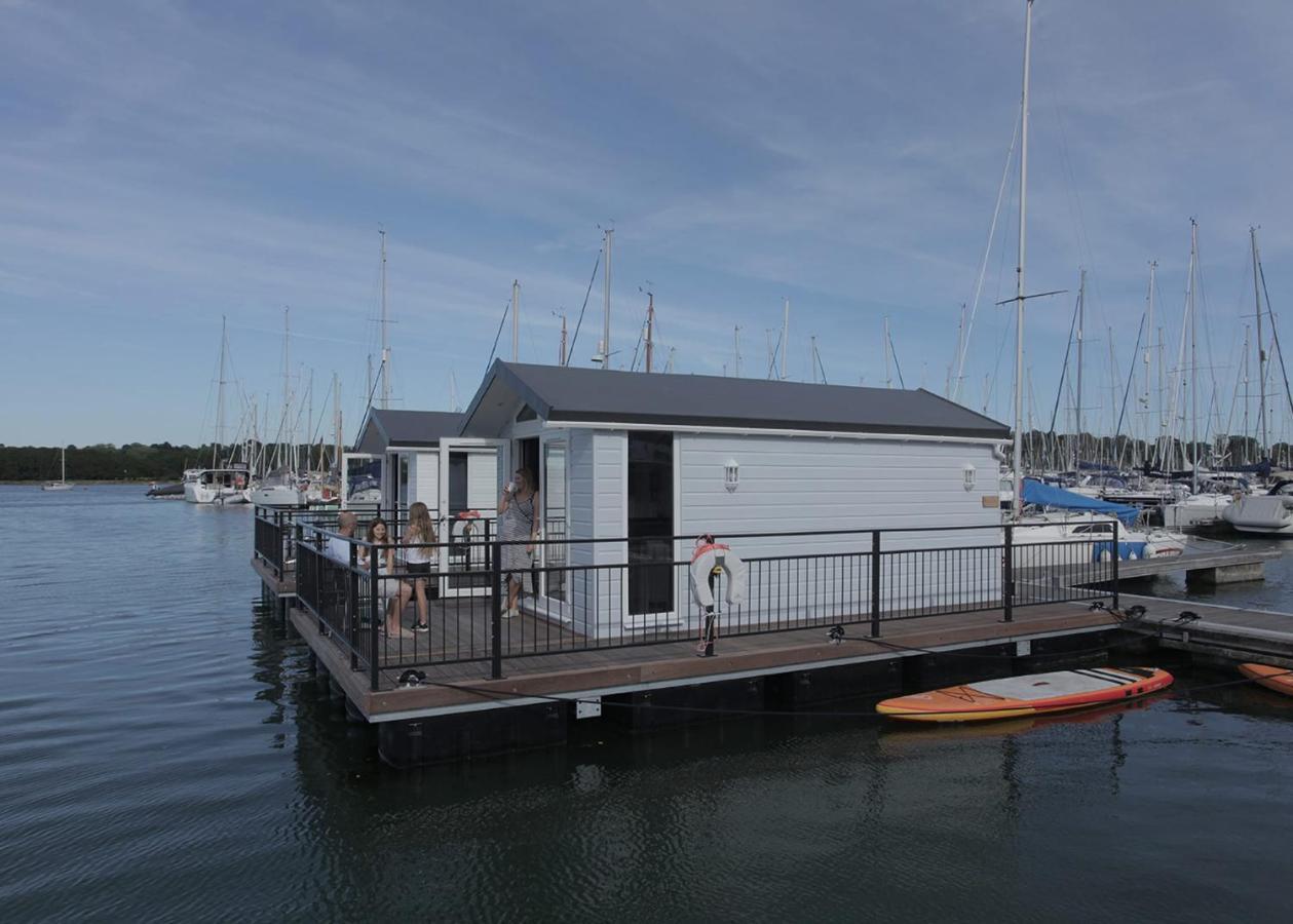 Mercury Yacht Harbour And Holiday Park Lower Swanwick Exterior foto
